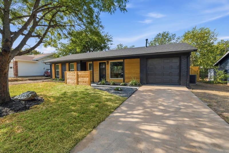Virtual tour of 6705 Esther DR