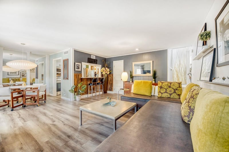 Virtual tour of 6718 Silvermine DR Unit #1004
