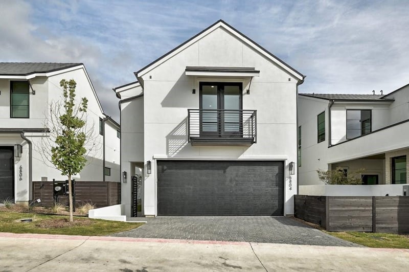 Virtual tour of 6804 Adeline Way