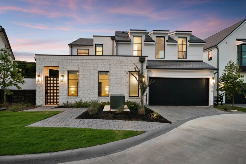 Virtual tour of 6810 Adeline WAY