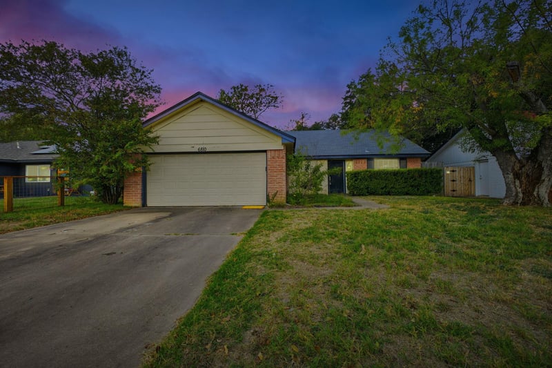 Virtual tour of 6810 Windrift WAY
