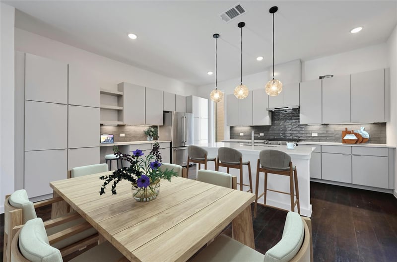 Virtual tour of 6821 Wolfcreek Pass Unit #15