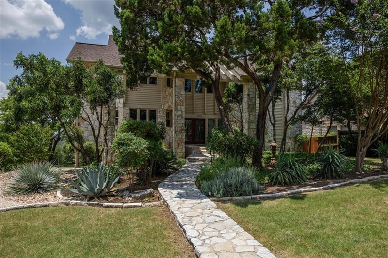Virtual tour of 6900 Ladera Norte