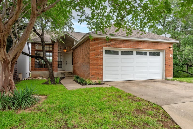 Virtual tour of 6905 Crosby Cir Unit #16