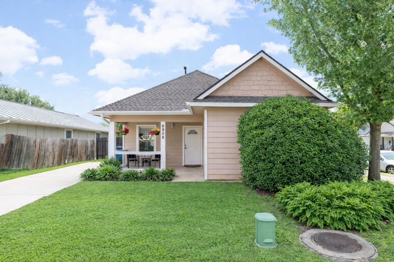 Virtual tour of 6908 Villita CV