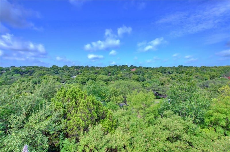 Virtual tour of 6910 Hart Ln Unit #707