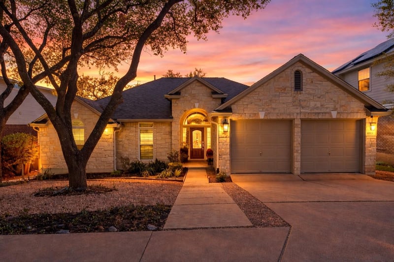 Virtual tour of 6913 Auckland DR