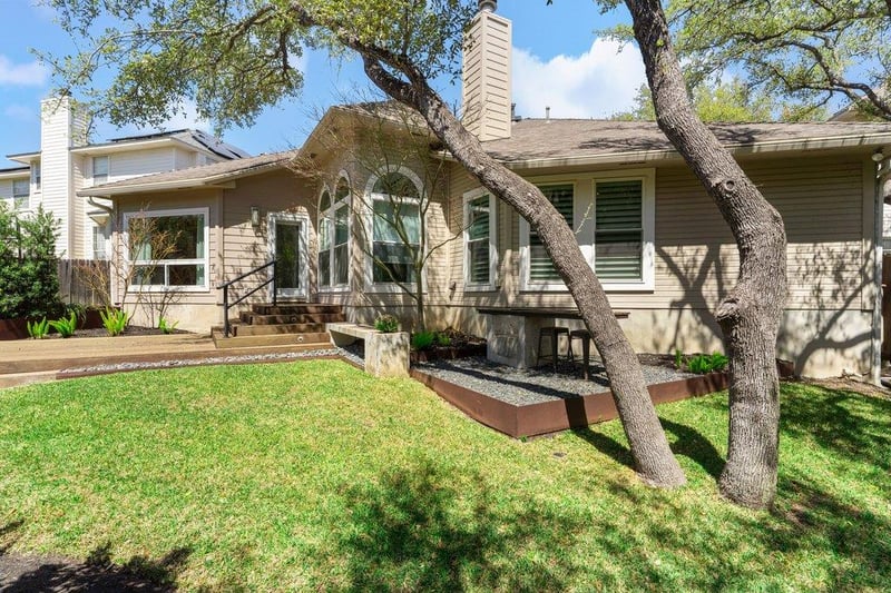 Virtual tour of 6913 Auckland DR