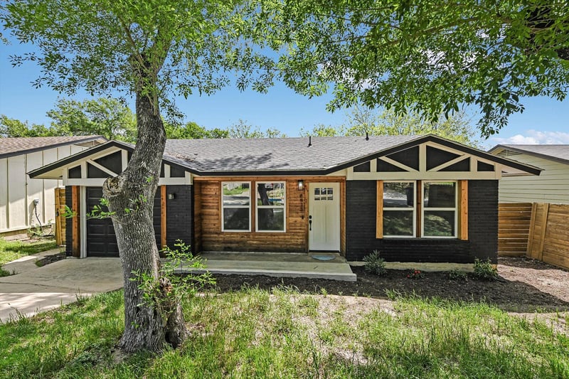 Virtual tour of 6913 Shannon DR