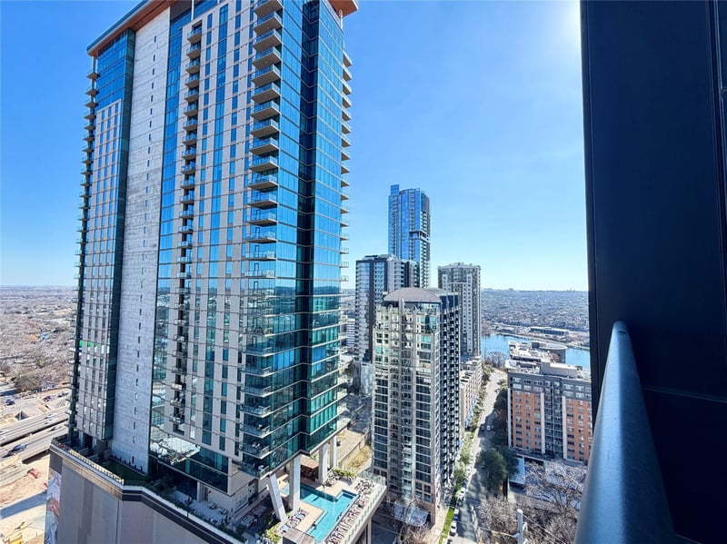 Virtual tour of 70 Rainey ST Unit #2203