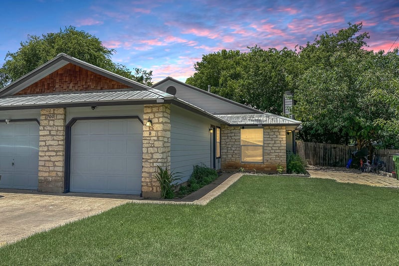 Virtual tour of 700 Misty Morning WAY