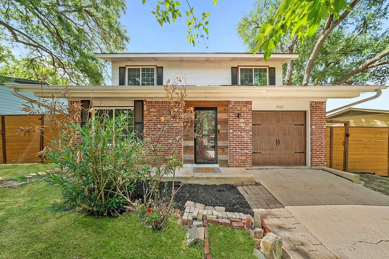 Virtual tour of 7003 Burnell Dr