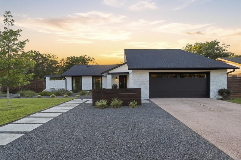 Virtual tour of 7004 Greenock ST
