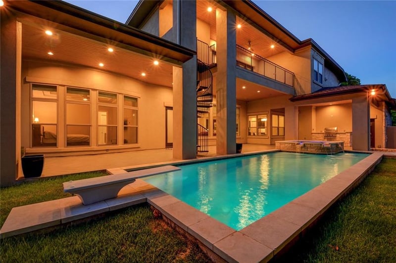 Virtual tour of 7005 Mesa Dr
