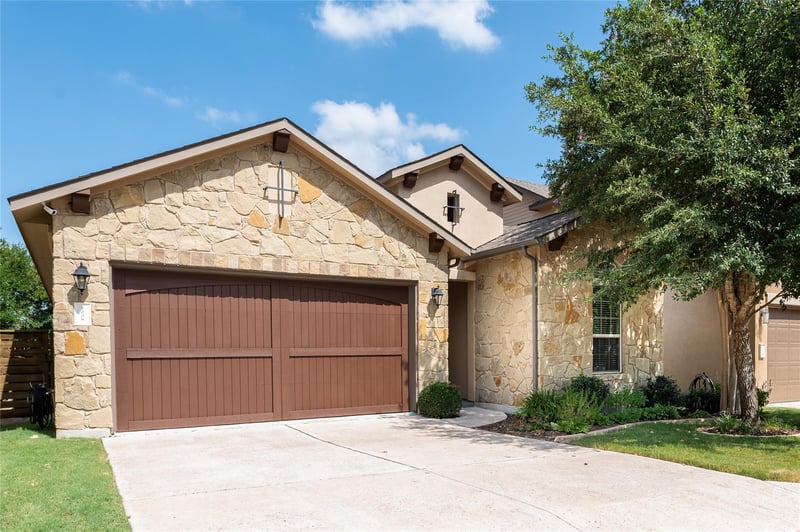 Virtual tour of 7006 Cut Plains Trl