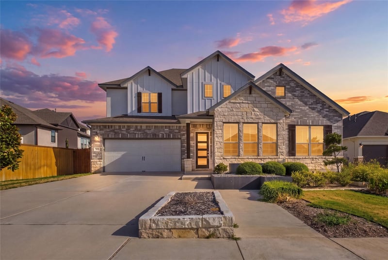 Virtual tour of 7009 Empresa Dr