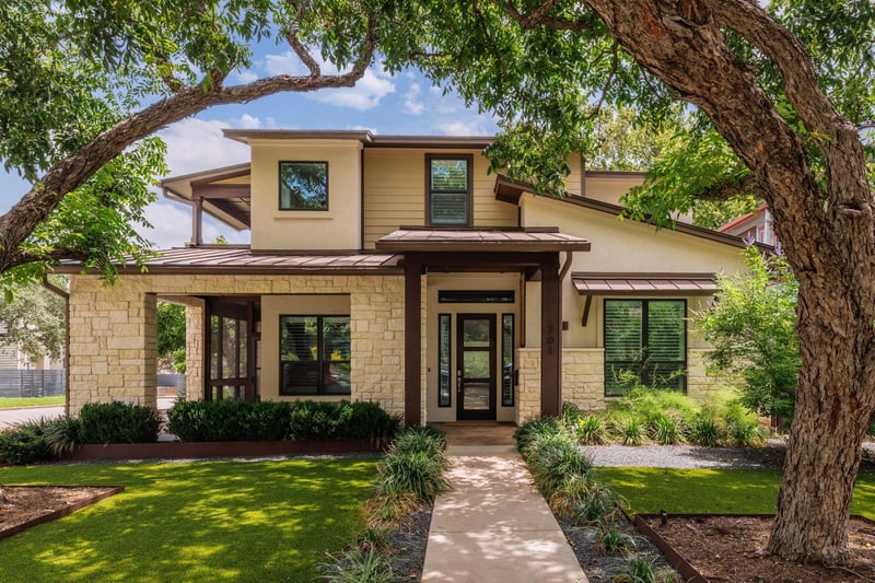 Virtual tour of 701 Josephine ST