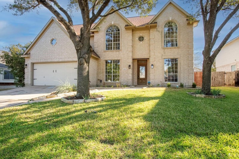 Virtual tour of 7024 Thistle Hill WAY
