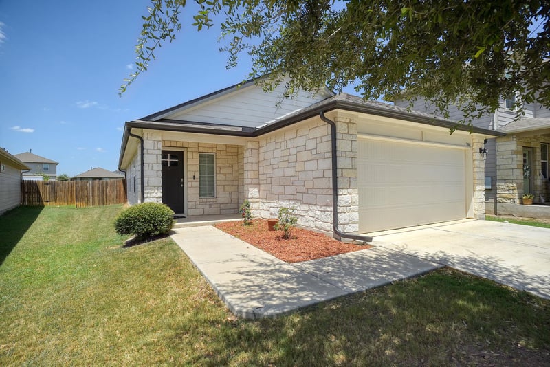 Virtual tour of 706 Roaring Fork LN