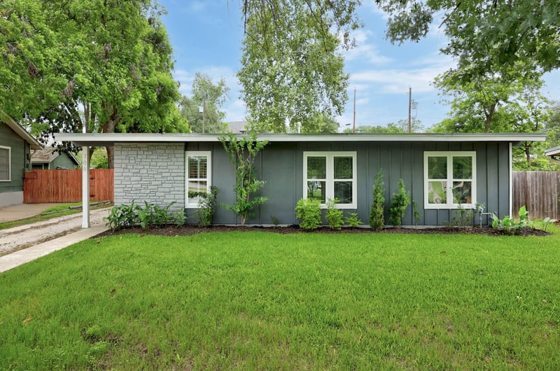 Virtual tour of 706 W Crestland Dr