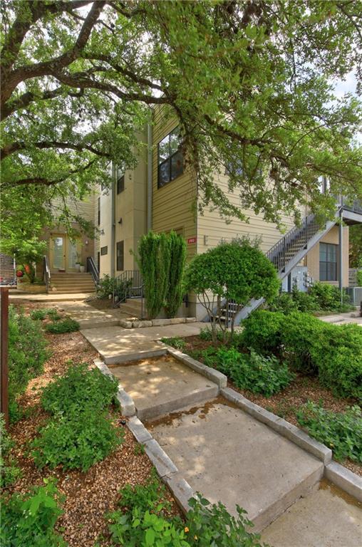 Virtual tour of 707 Cardinal LN Unit #E4