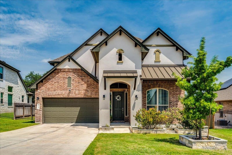 Virtual tour of 709 Kingston PL