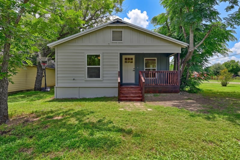 Virtual tour of 709 S Polk ST