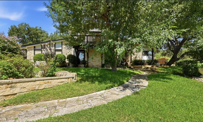 Virtual tour of 7100 Kenosha PASS