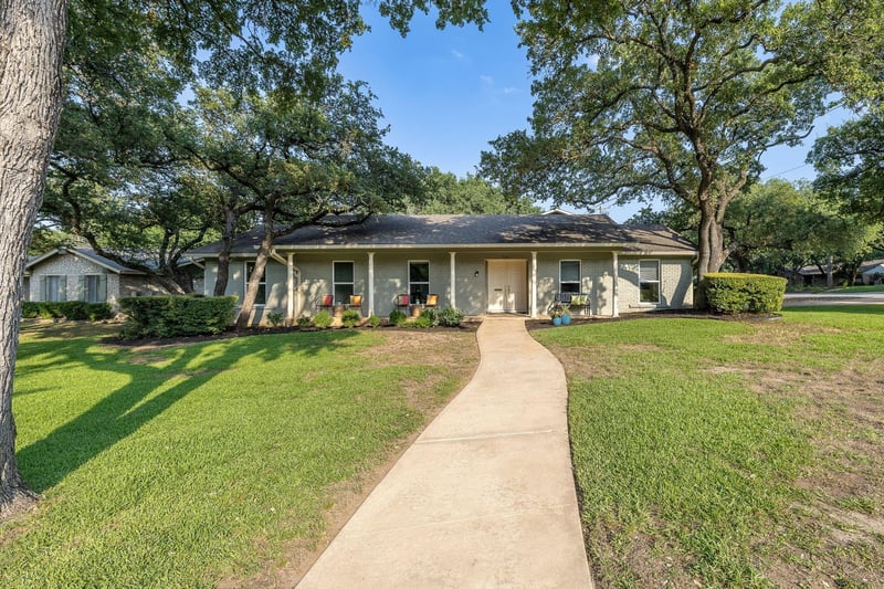 Virtual tour of 7101 Spurlock DR