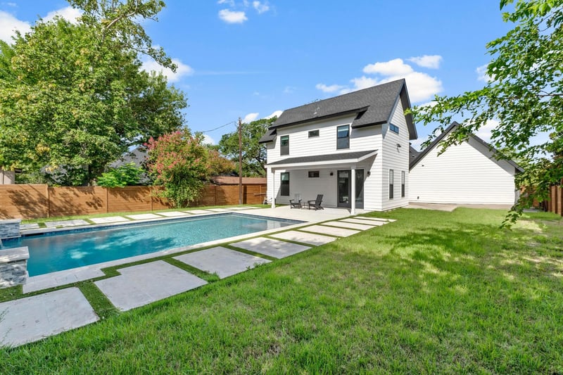 Virtual tour of 7103 Daugherty St