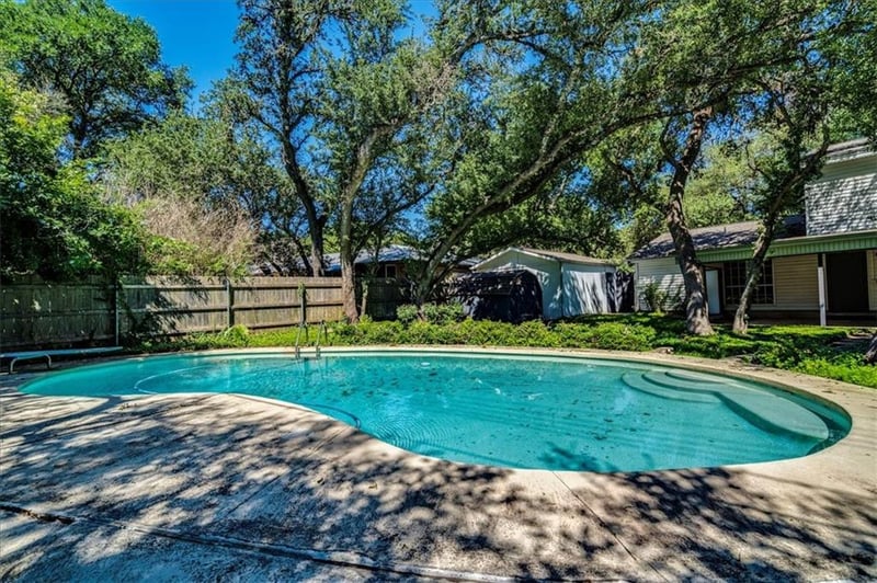 Virtual tour of 7103 Sungate DR