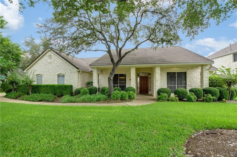 Virtual tour of 7104 Valburn Dr