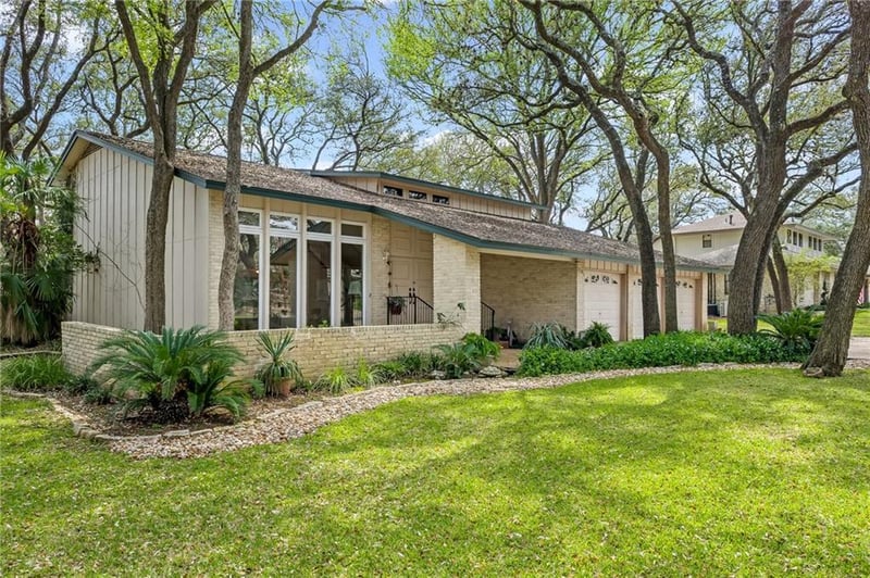 Virtual tour of 7105 Montana Norte