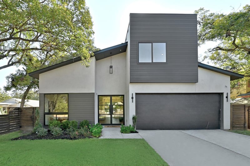 Virtual tour of 711 Kinney Ave