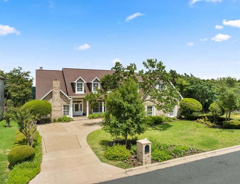 Virtual tour of 7110 Valburn DR