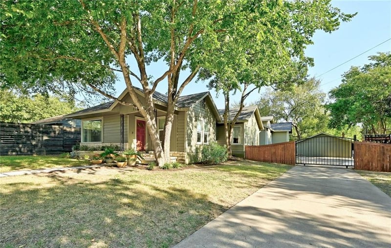 Virtual tour of 712 W Mary ST