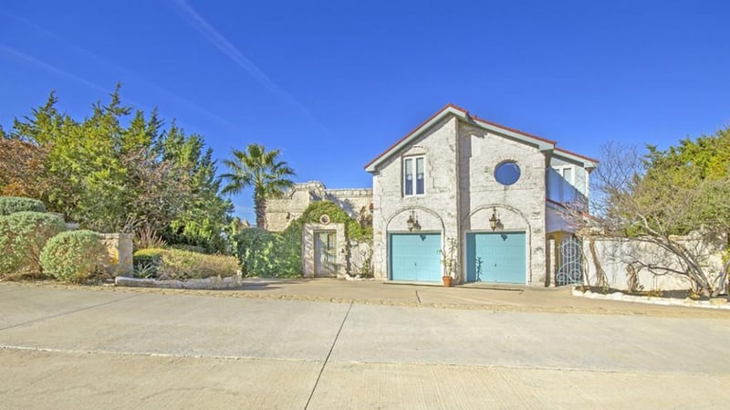 Virtual tour of 7120 Cielo Azul Pass