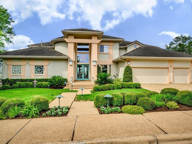Virtual tour of 7121 Valburn Dr