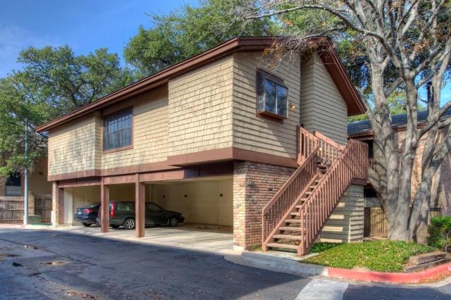 Virtual tour of 7122 Wood Hollow Dr Unit #109