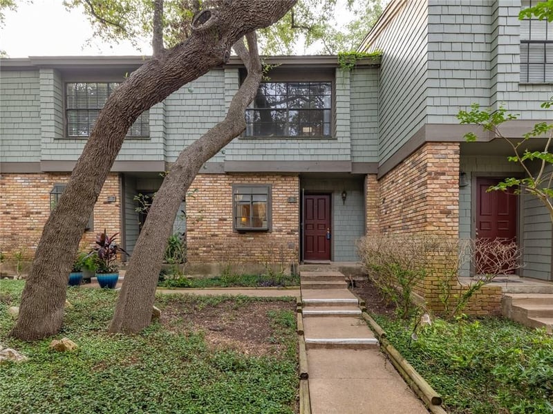 Virtual tour of 7122 Wood Hollow Dr Unit #20