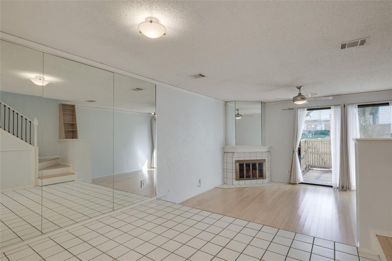 Virtual tour of 7122 Wood Hollow DR Unit #74