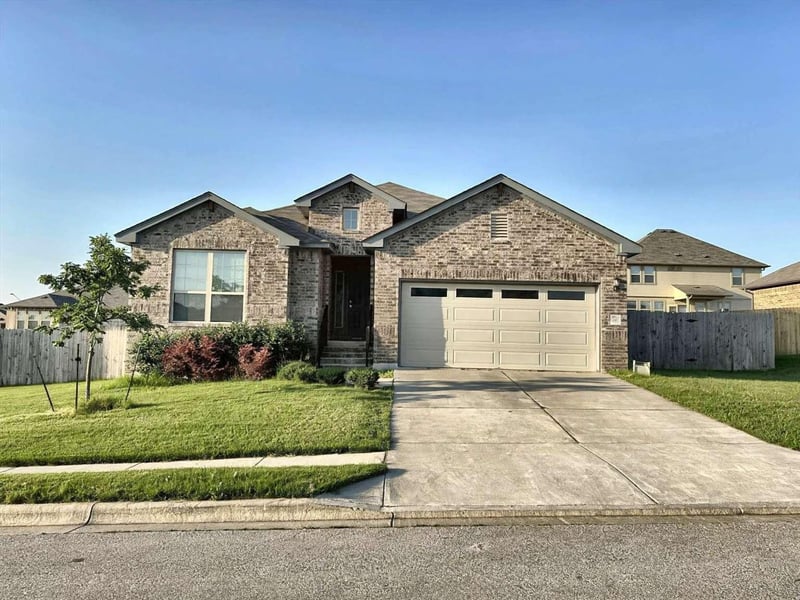Virtual tour of 713 Coltrane Dr