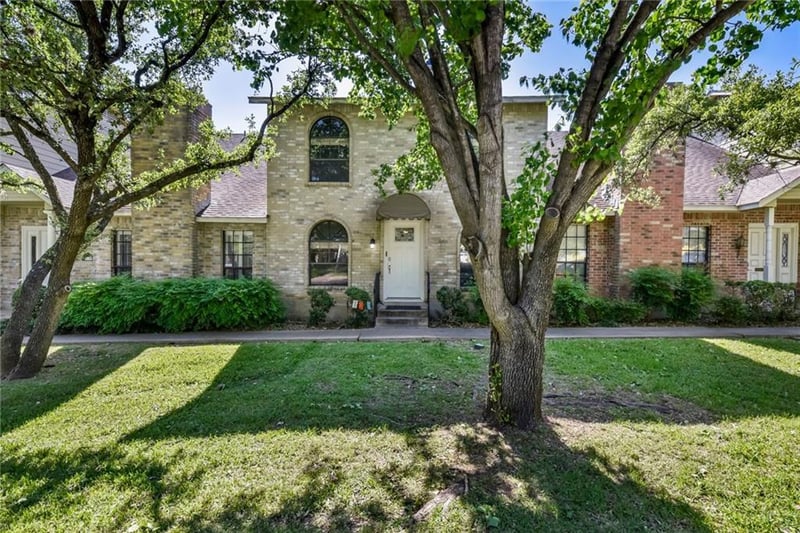 Virtual tour of 7133 Chimney Cors