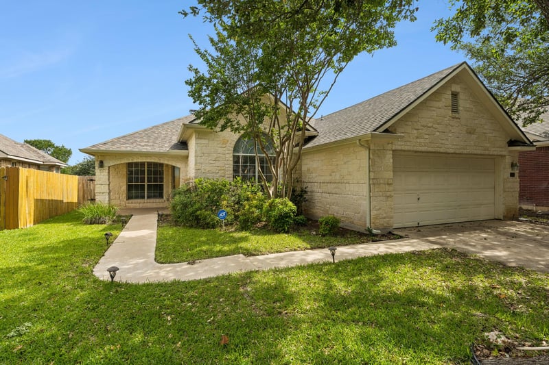 Virtual tour of 7206 W Magic Mountain LN
