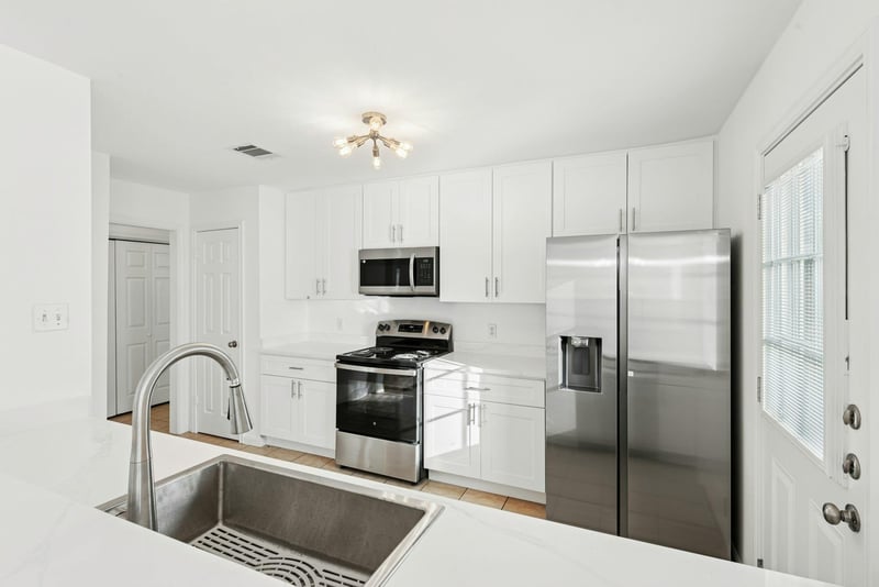 Virtual tour of 7209 Oak Meadow DR Unit #B