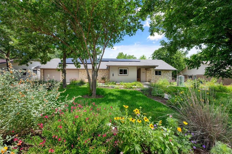Virtual tour of 7218 S Brook Dr