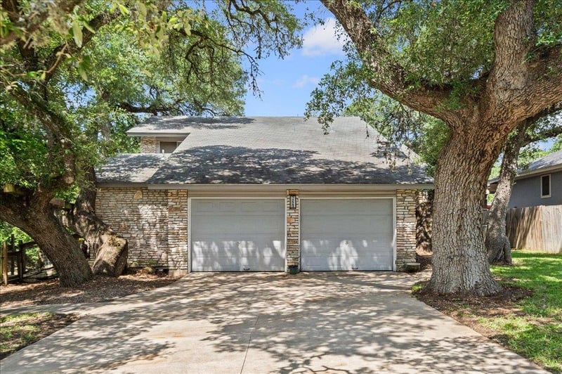 Virtual tour of 7229 S Brook DR