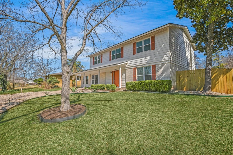 Virtual tour of 7301 Marywood CIR