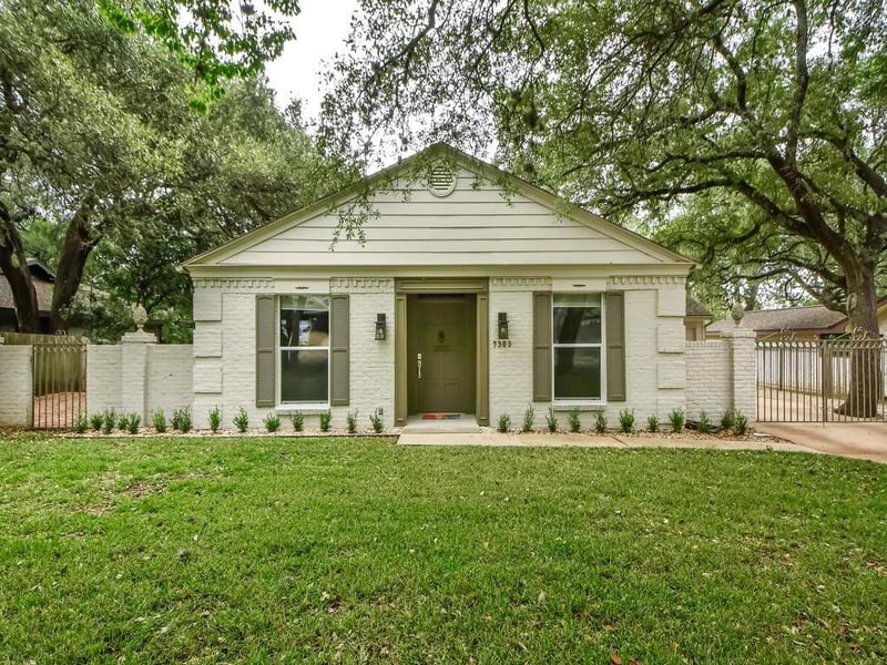 Virtual tour of 7303 Mesa Dr