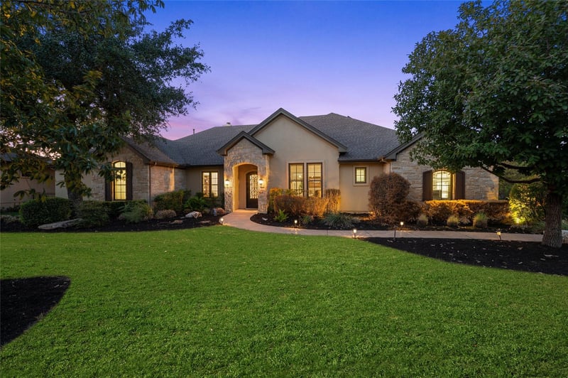 Virtual tour of 7304 Aemilian WAY